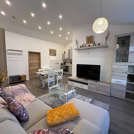 Vipstay - Stilvoll Und Geraeumige Apartments Mit Terasse Oder Balkon, Kueche, Kostenloses Parken, Wlan, Smart Tv Wiesloch Exterior foto