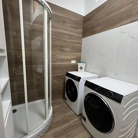 Vipstay - Stilvoll Und Geraeumige Apartments Mit Terasse Oder Balkon, Kueche, Kostenloses Parken, Wlan, Smart Tv Wiesloch Exterior foto
