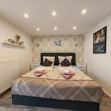 Vipstay - Stilvoll Und Geraeumige Apartments Mit Terasse Oder Balkon, Kueche, Kostenloses Parken, Wlan, Smart Tv Wiesloch Exterior foto