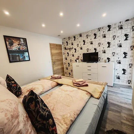 Vipstay - Stilvoll Und Geraeumige Apartments Mit Terasse Oder Balkon, Kueche, Kostenloses Parken, Wlan, Smart Tv Wiesloch Exterior foto
