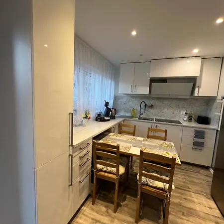Vipstay - Stilvoll Und Geraeumige Apartments Mit Terasse Oder Balkon, Kueche, Kostenloses Parken, Wlan, Smart Tv Wiesloch Exterior photo