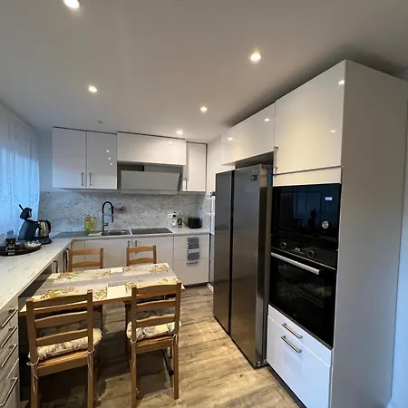 Vipstay - Stilvoll Und Geraeumige Apartments Mit Terasse Oder Balkon, Kueche, Kostenloses Parken, Wlan, Smart Tv Wiesloch Exterior photo