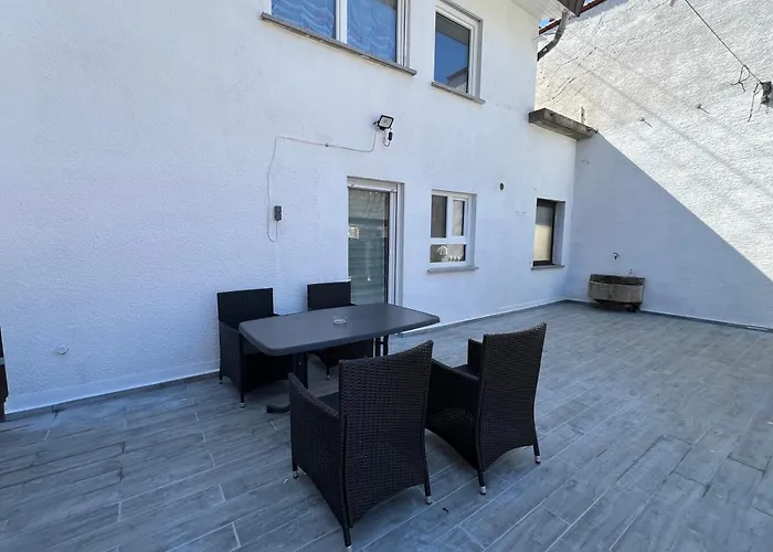 Vipstay - Stilvoll Und Geraeumige Apartments Mit Terasse Oder Balkon, Kueche, Kostenloses Parken, Wlan, Smart Tv