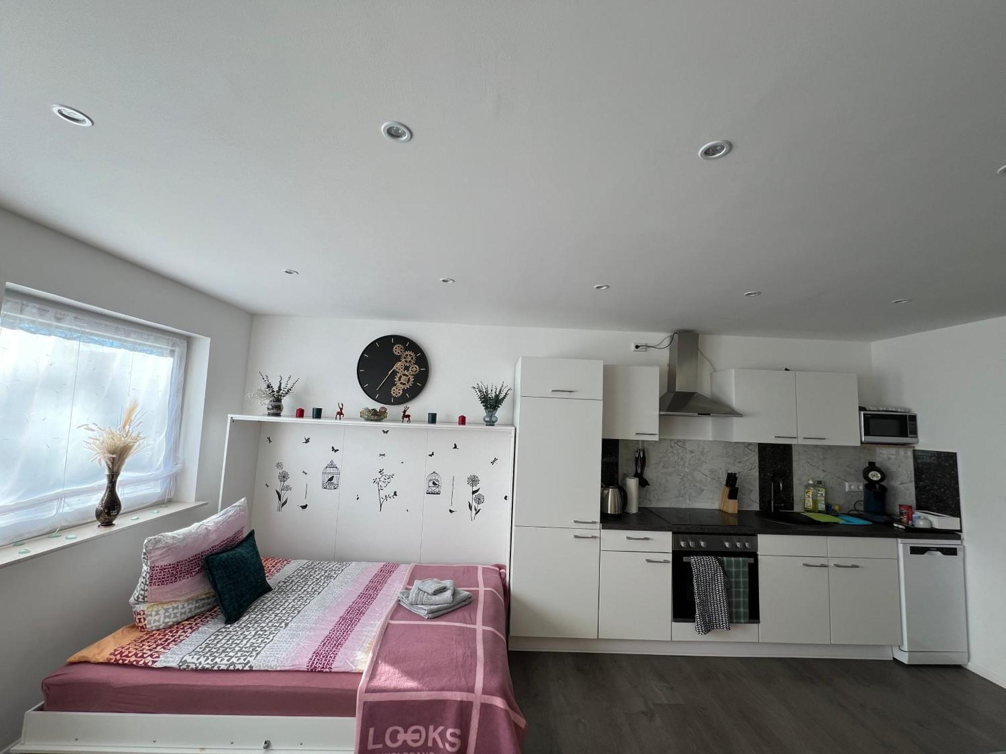 Vipstay - Stilvoll Und Geraeumige Mit Terasse Oder Balkon, Kueche, Kostenloses Parken, Wlan, Smart Tv Apartment *