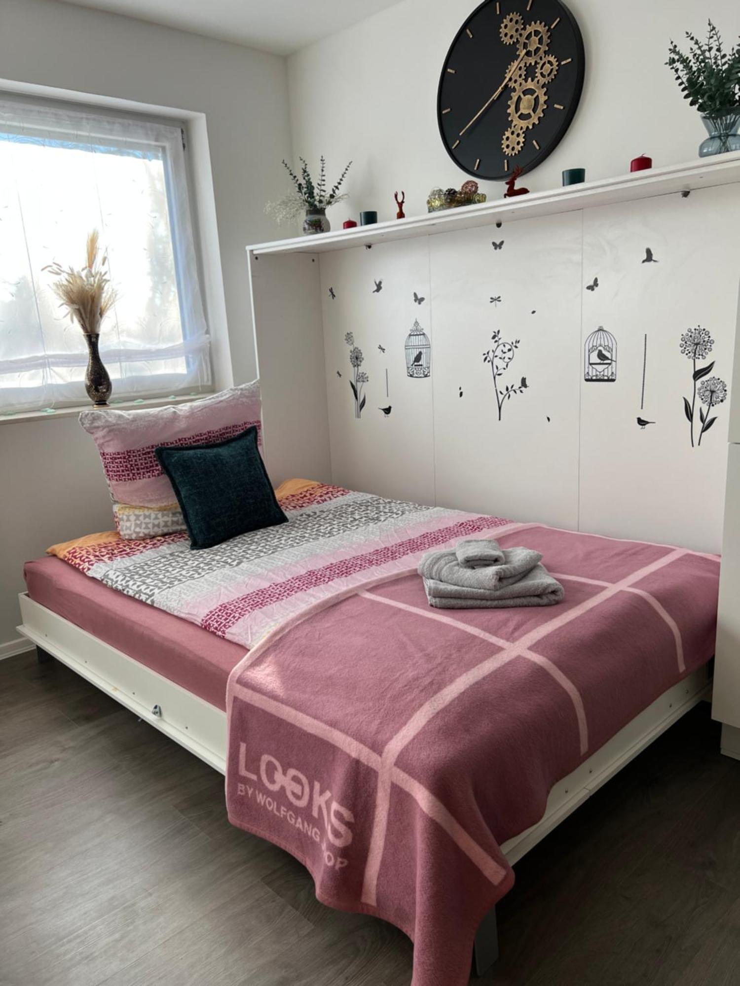 Vipstay - Stilvoll Und Geraeumige Mit Terasse Oder Balkon, Kueche, Kostenloses Parken, Wlan, Smart Tv